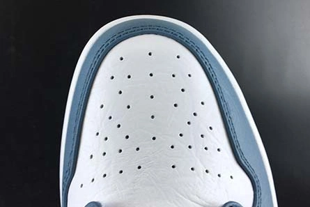 Resilient Facetasm x Air Jordan 1 MidFearless Ones CU2802-100 250