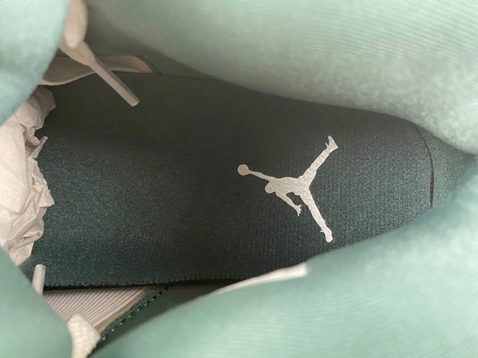 SportInspired 1704 Air Jordan 4 “Oxidized Green” FQ8138- 436
