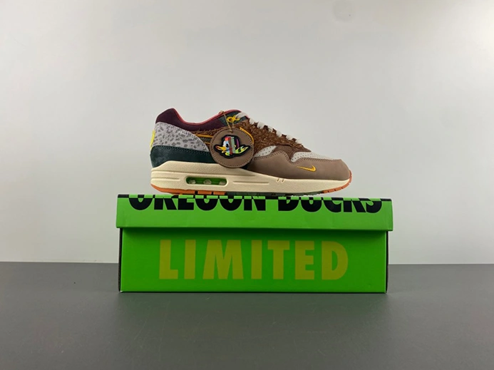 3106 Nike Air Max 1 '87 Luxe University of Oregon PE HQ2639- EyeCatching 1285