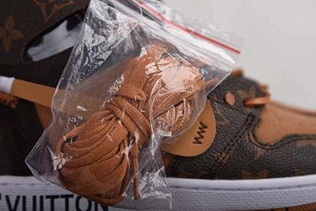 1321 Louis Vuitton x Off-White x Air Jordan 1 Customs MENS AQ0818- Resilient 2022