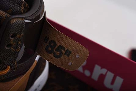 1321 Louis Vuitton x Off-White x Air Jordan 1 Customs MENS AQ0818- Resilient 2022