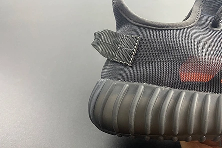 1891 YEEZY BOOST 350V2 MONO CINDER GX Timeless 1681