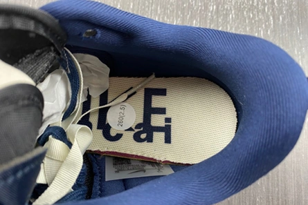 3043 Sacai x VaporWaffle DD1875- Sophisticated 1152