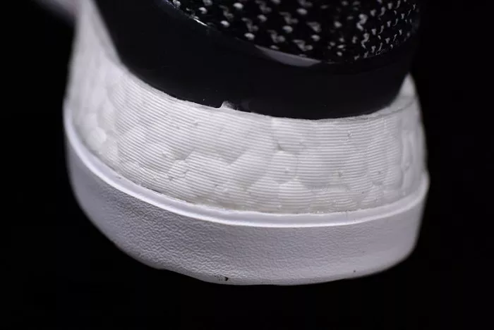 SportInspired 3131 Adidas Pure Boost ZG - AQ 1794