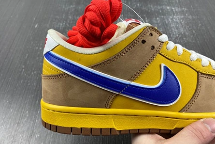 5913 Nike SB Dunk Low Newcastle Brown Ale  313170- Resilient 943
