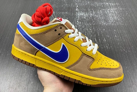 5913 Nike SB Dunk Low Newcastle Brown Ale  313170- Resilient 943