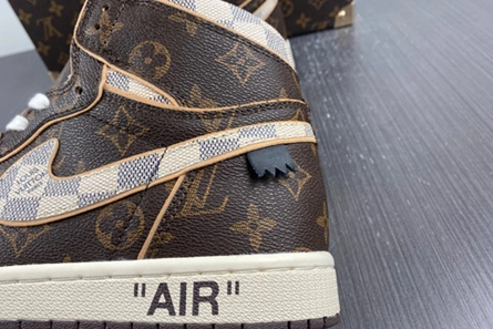 5424 OFF-WHITE x Air Jordan 1 high top Durable 107