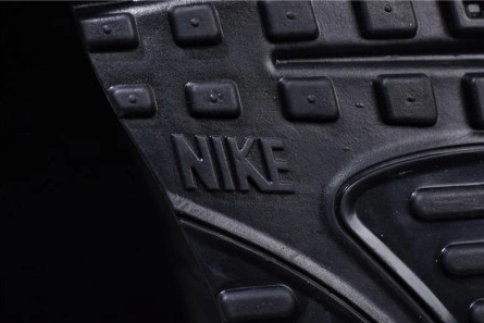 Classic 9643 Air Max 90 Premium 'Black Gold' - Nike - 700155- 1347