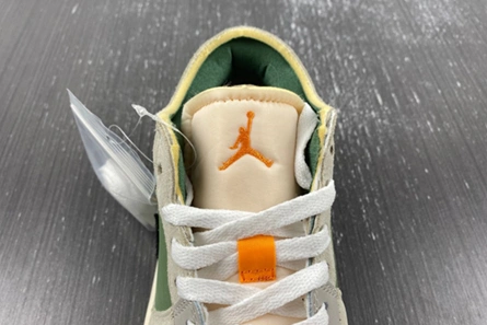 StreetReady 1982 Air Jordan 1 Low FD6819- 83