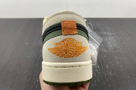 StreetReady 1982 Air Jordan 1 Low FD6819- 83