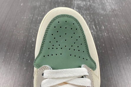 StreetReady 1982 Air Jordan 1 Low FD6819- 83