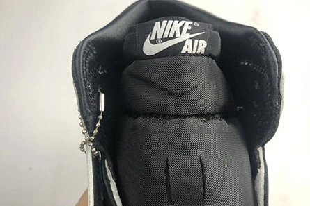 Soft 1670 Air Jordan 1 High OG WMNS “Silver Toe” CD0461- 218