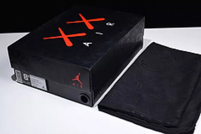 2906 Nike Air Jordan 4 retro kaws black 930155- Vibrant 540