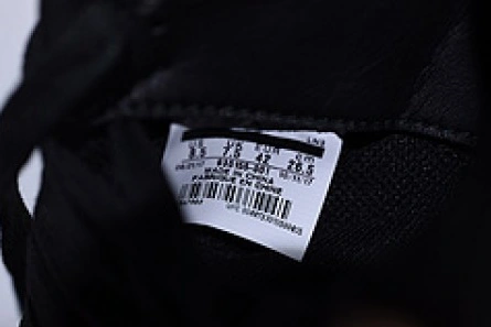 2906 Nike Air Jordan 4 retro kaws black 930155- Vibrant 540