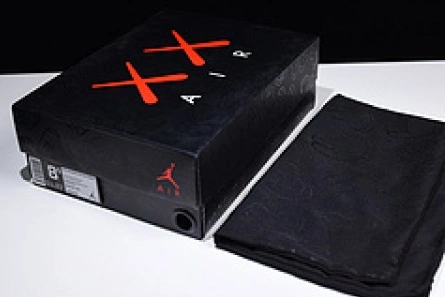 2906 Nike Air Jordan 4 retro kaws black 930155- Vibrant 540