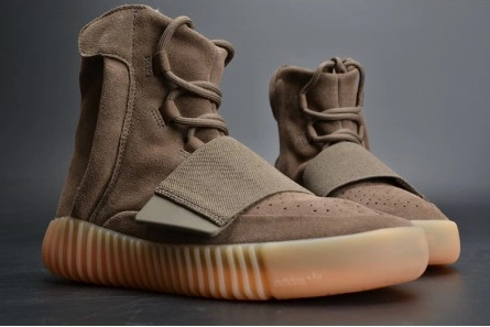 WellDesigned 4400 adidas Yeezy 750 Boost Light Brown BY 1779