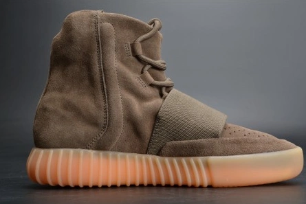 WellDesigned 4400 adidas Yeezy 750 Boost Light Brown BY 1779