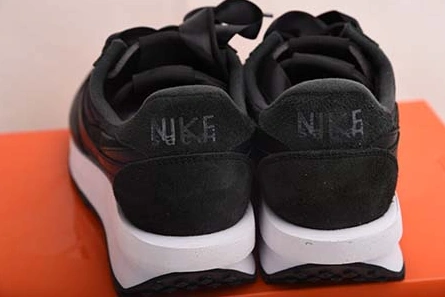Vibrant 5421 NIKE LD WAFFLE SACAI BLACK NYLON - BV0073- 1215
