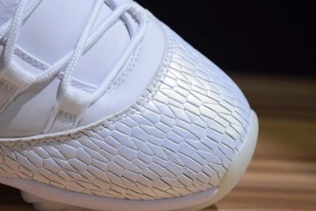 Bold 6257 Air Jordan 11 Low Heiress Frost White 897331- 715