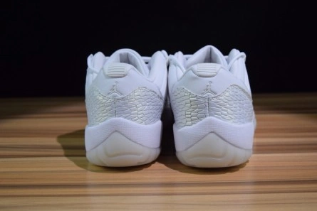Bold 6257 Air Jordan 11 Low Heiress Frost White 897331- 715