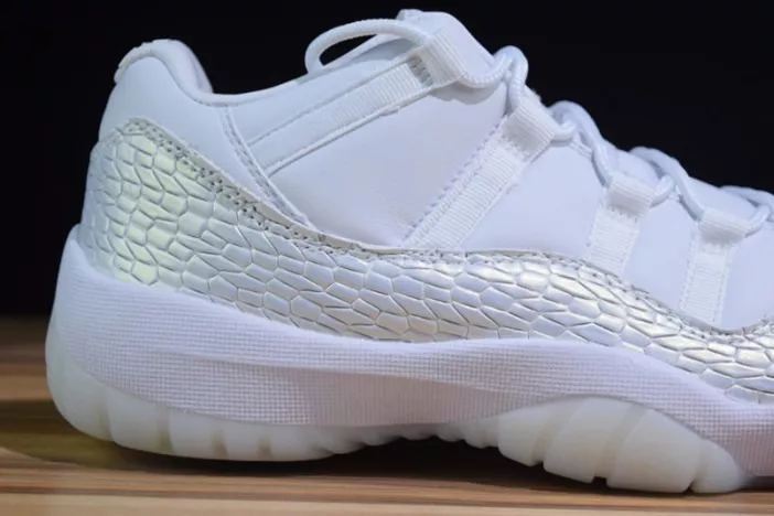 Bold 6257 Air Jordan 11 Low Heiress Frost White 897331- 715