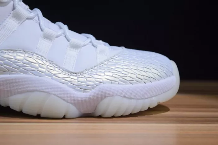 Bold 6257 Air Jordan 11 Low Heiress Frost White 897331- 715