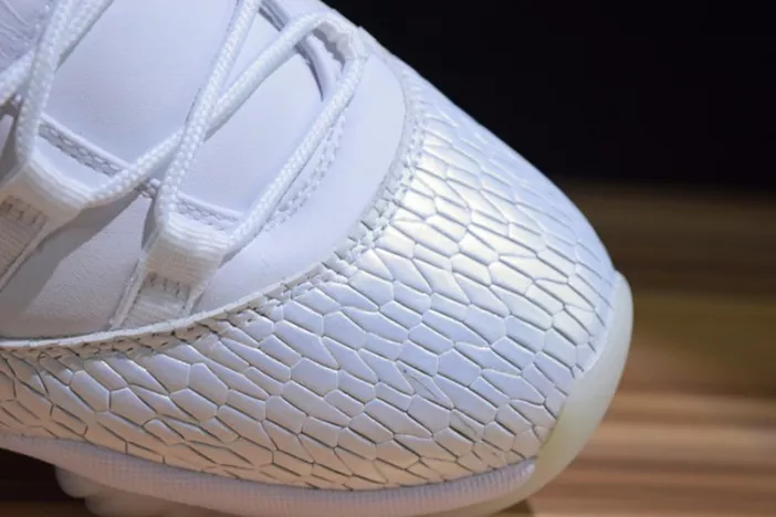 Bold 6257 Air Jordan 11 Low Heiress Frost White 897331- 715