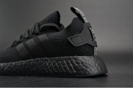 Comfortable 6747 ADIDAS Originals NMD R2 Primeknit Triple Black Sneaker  BY 1840