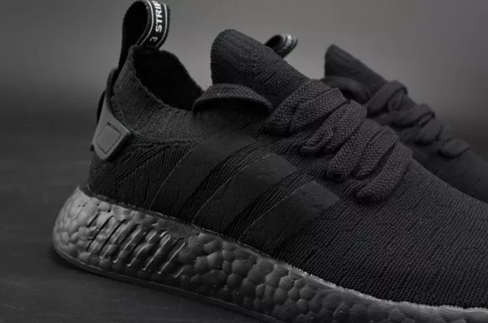 Comfortable 6747 ADIDAS Originals NMD R2 Primeknit Triple Black Sneaker  BY 1840