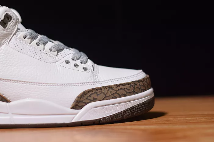 Cozy 781 Air Jordan 3 Mocha  136064- 424