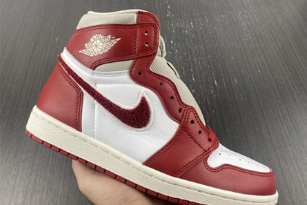Jordan 1 High OG Newstalgia Chenille DJ4891-061 Resilient 185