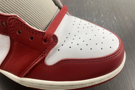 Jordan 1 High OG Newstalgia Chenille DJ4891-061 Resilient 185