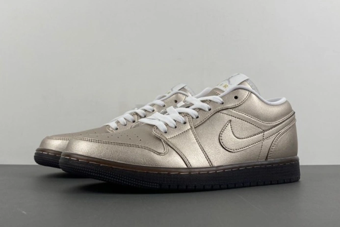 Classic Jordan 1 Low SE Metallic Zinc HQ3529-099 19