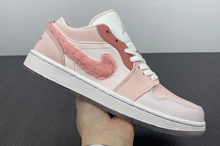 Jordan 1 Low SE Mighty Swooshers Pink(W) DM5443-666 Durable 206