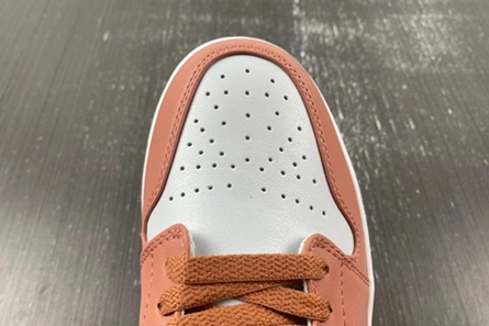 Jordan 1 Low Sky J Orange  DC0774-080 Resilient 4698