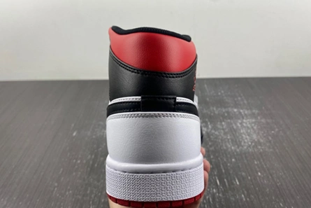 Fashionable Jordan 1 Mid Gym Red Black Toe DQ8426-106 57
