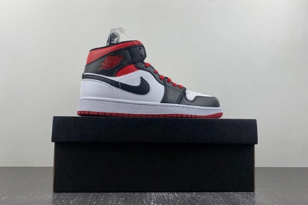 Fashionable Jordan 1 Mid Gym Red Black Toe DQ8426-106 57
