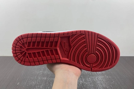 Fashionable Jordan 1 Mid Gym Red Black Toe DQ8426-106 57