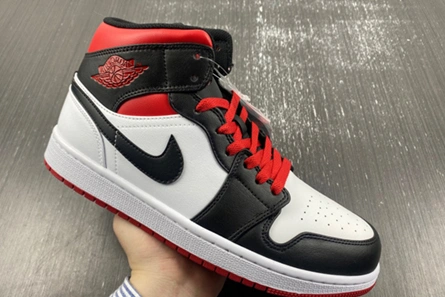 Fashionable Jordan 1 Mid Gym Red Black Toe DQ8426-106 57