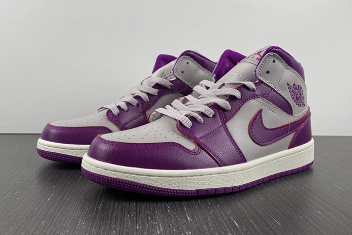 Sleek Jordan 1 Mid Magenta BQ6472-501 160