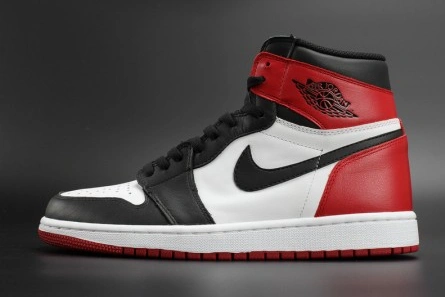 Cozy Jordan 1 Retro Black Toe 555088-125 317