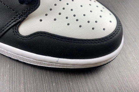 Lightweight Jordan 1 Retro High 85 Black White (2023) BQ4422-001 145
