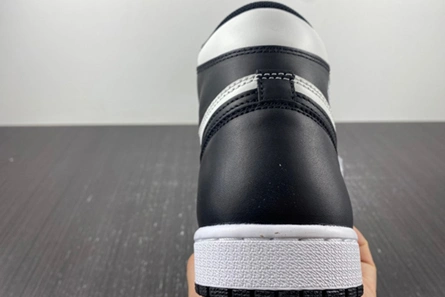 Lightweight Jordan 1 Retro High 85 Black White (2023) BQ4422-001 145
