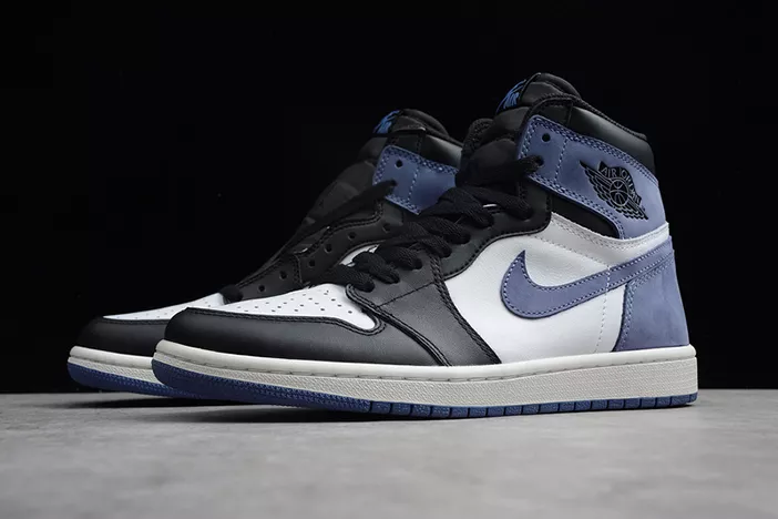 AllSeason Jordan 1 Retro High Blue Moon 555088-115 332