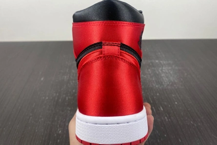 Jordan 1 Retro High OG Satin Bred  FD4810-061 Comfortable 8813