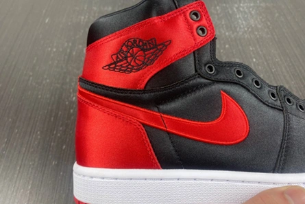 Jordan 1 Retro High OG Satin Bred  FD4810-061 Comfortable 8813