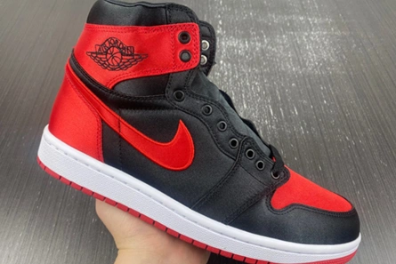 Jordan 1 Retro High OG Satin Bred  FD4810-061 Comfortable 8813