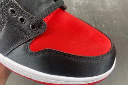 Jordan 1 Retro High OG Satin Bred  FD4810-061 Comfortable 8813