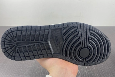 Compact Jordan 1 Retro High OG Skyline  DX0054-805 138