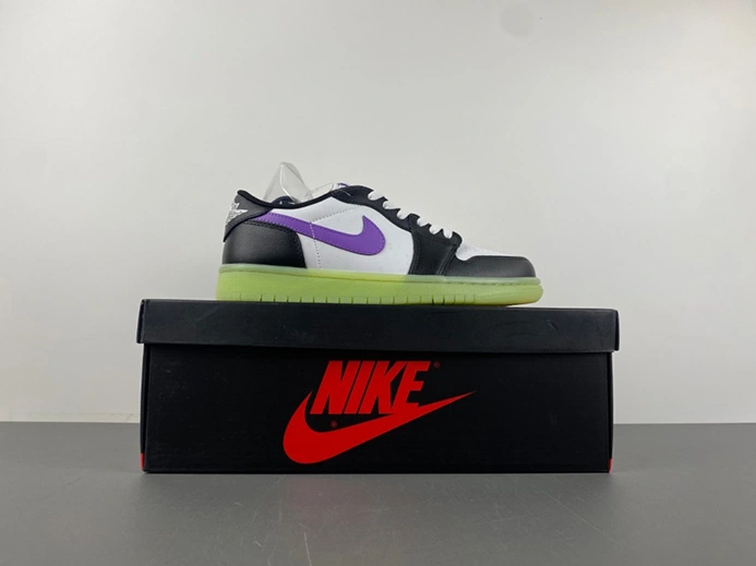 Durable Jordan 1 Retro Low OG Black Raspberry  HF0410-001 4